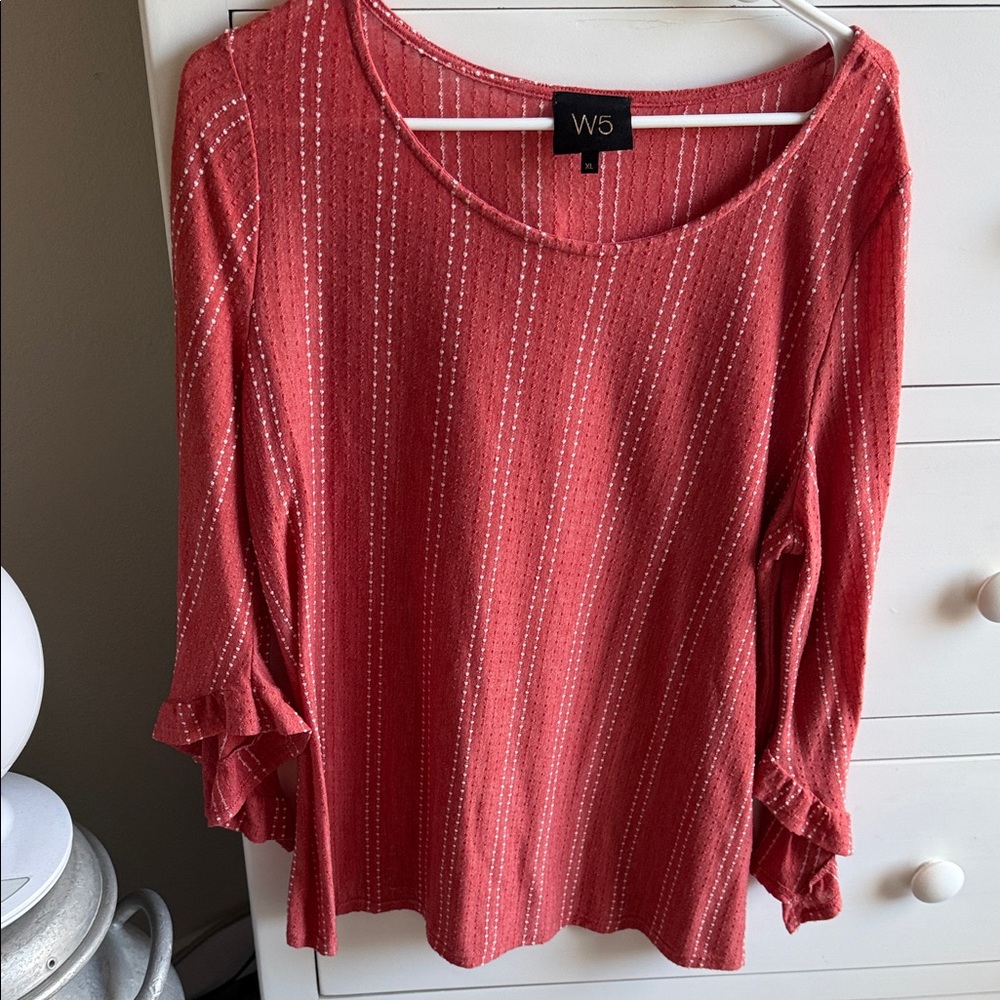 W5 Women's Red and White Patterned Long Sleeve Top